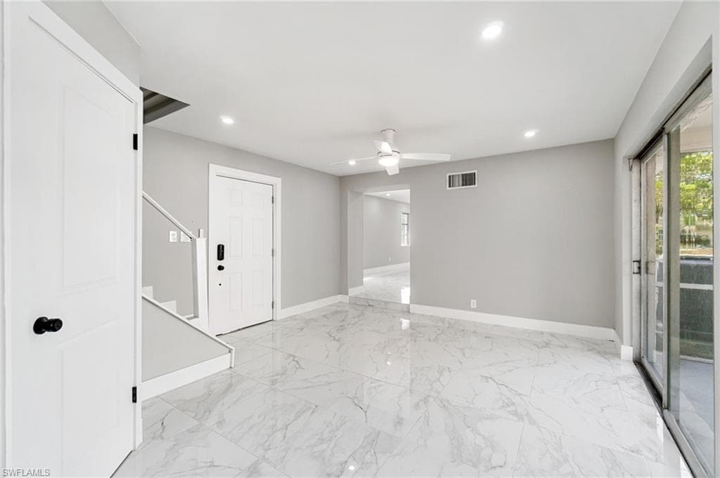 9025 Somerset Ln, Bonita Springs, FL 34135-20