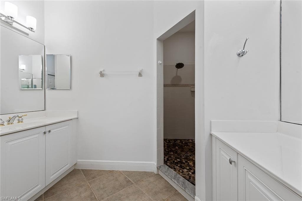 3950 Deer Crossing Ct 204, Naples, FL 34114-18