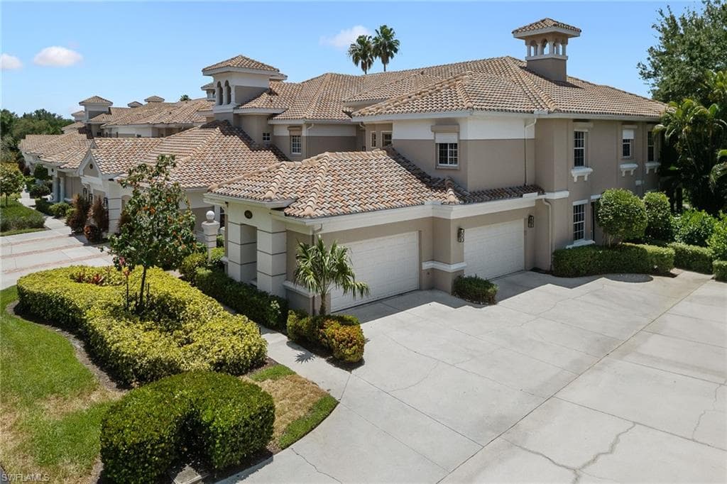 3950 Deer Crossing Ct 204, Naples, FL 34114-34