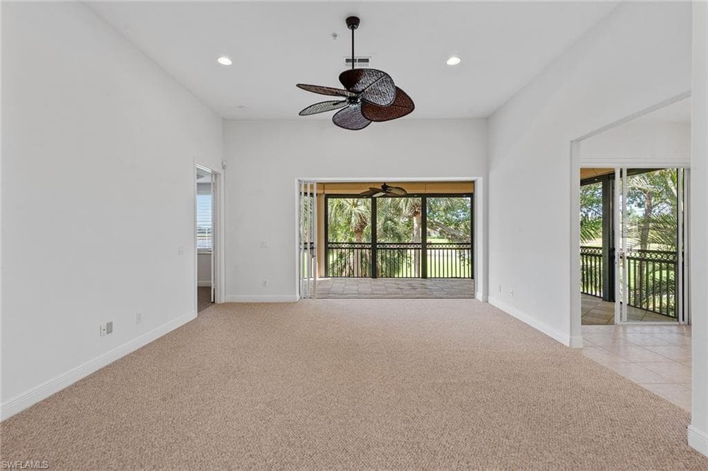 3950 Deer Crossing Ct 204, Naples, FL 34114-4