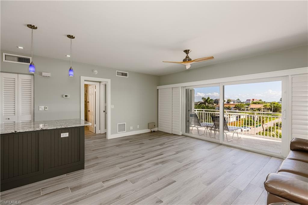 500 Saturn Ct 48, Marco Island, FL 34145-3