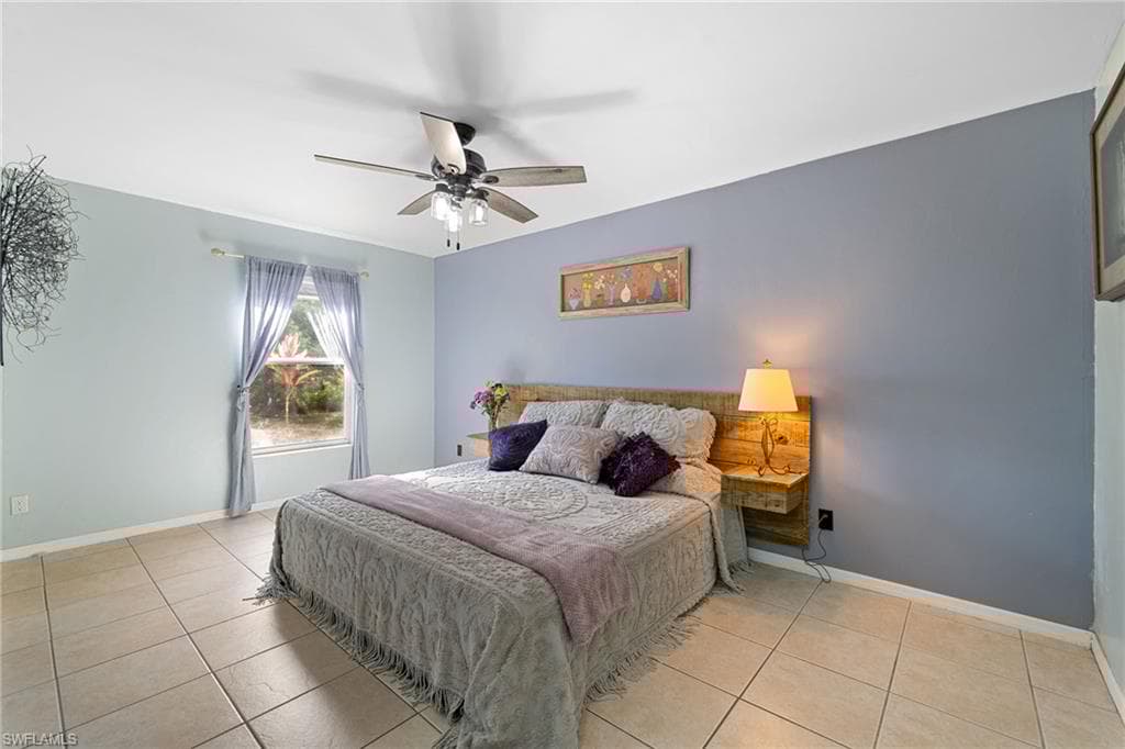 5160 44th St NE, Naples, FL 34120-23