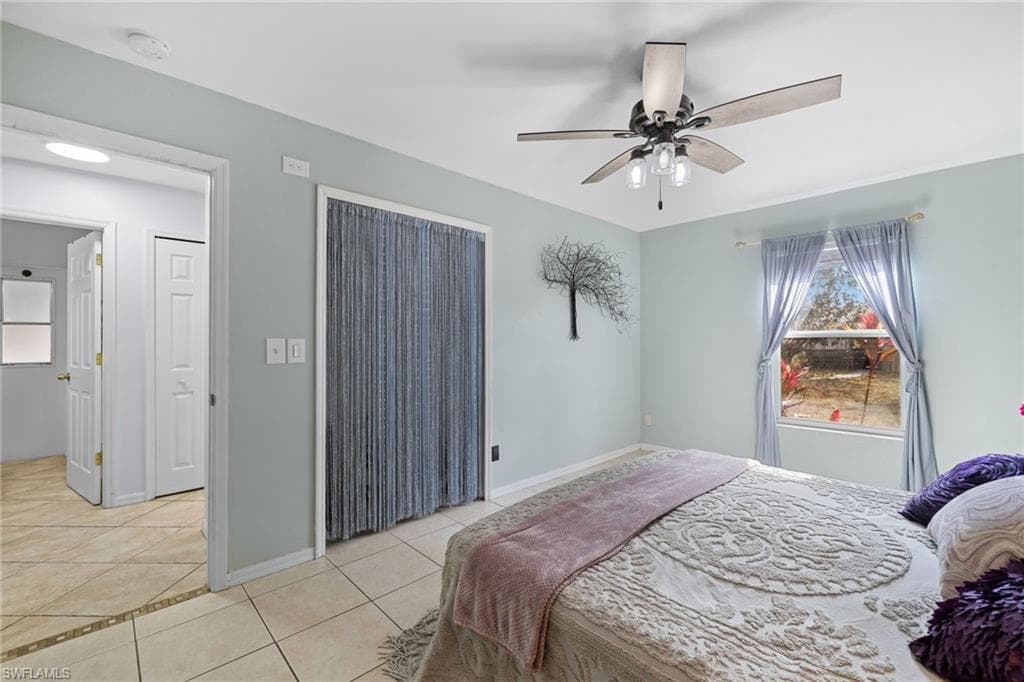 5160 44th St NE, Naples, FL 34120-24