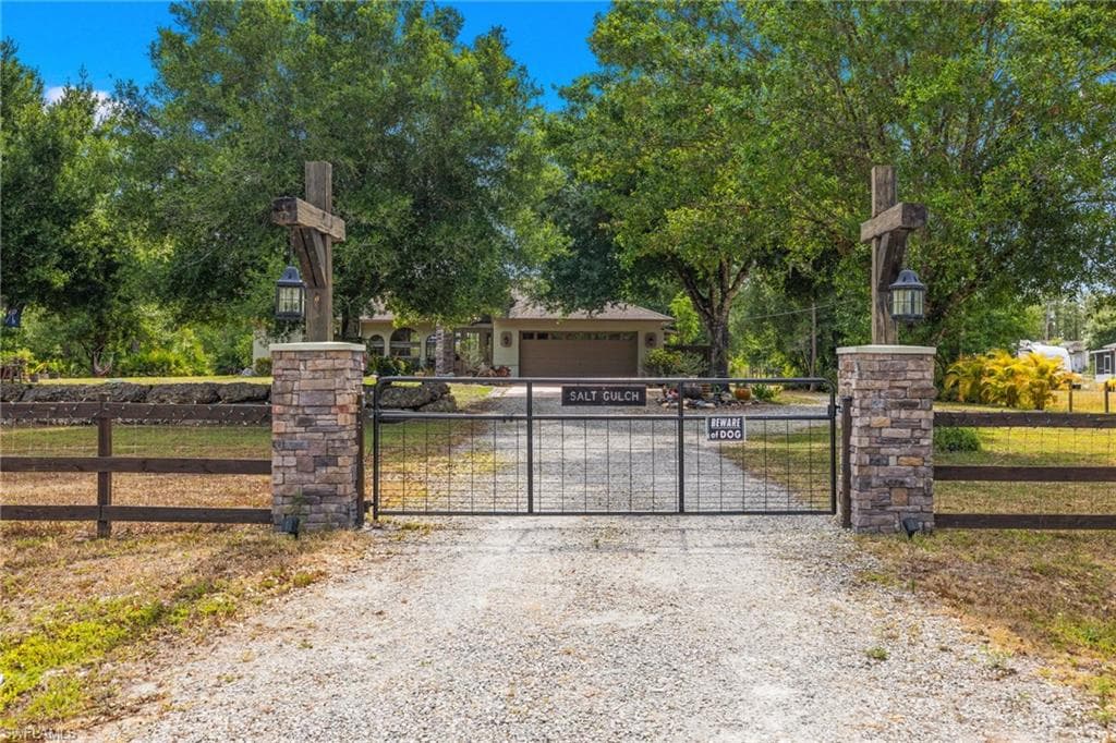 5160 44th St NE, Naples, FL 34120-38