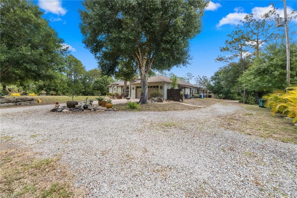 5160 44th St NE, Naples, FL 34120-42