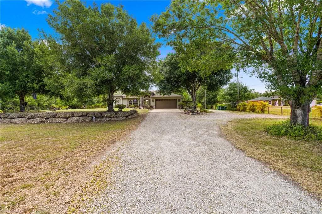 5160 44th St NE, Naples, FL 34120-44