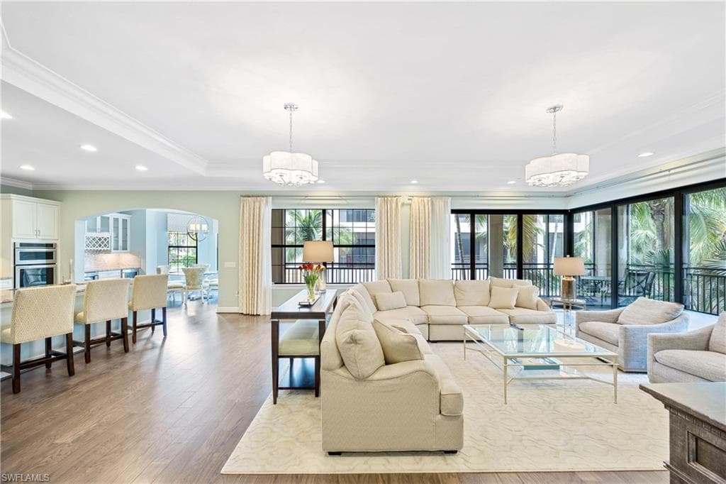 2745 Tiburon Blvd E 102, Naples, FL 34109-10
