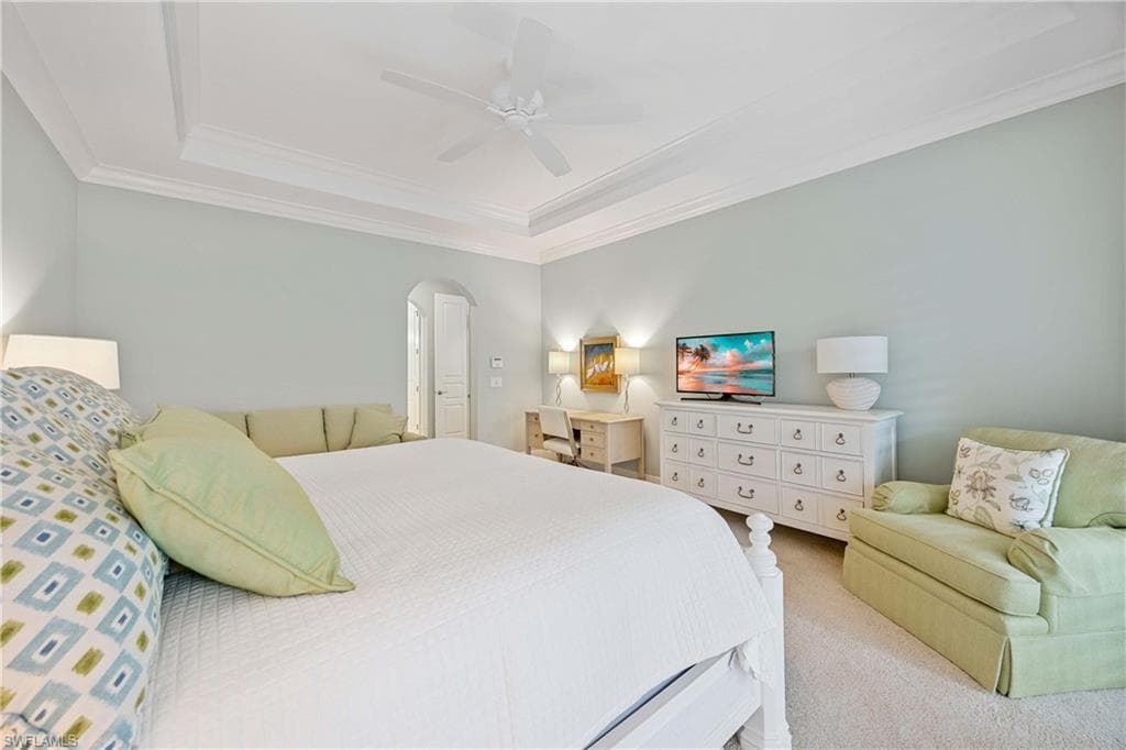 2745 Tiburon Blvd E 102, Naples, FL 34109-15