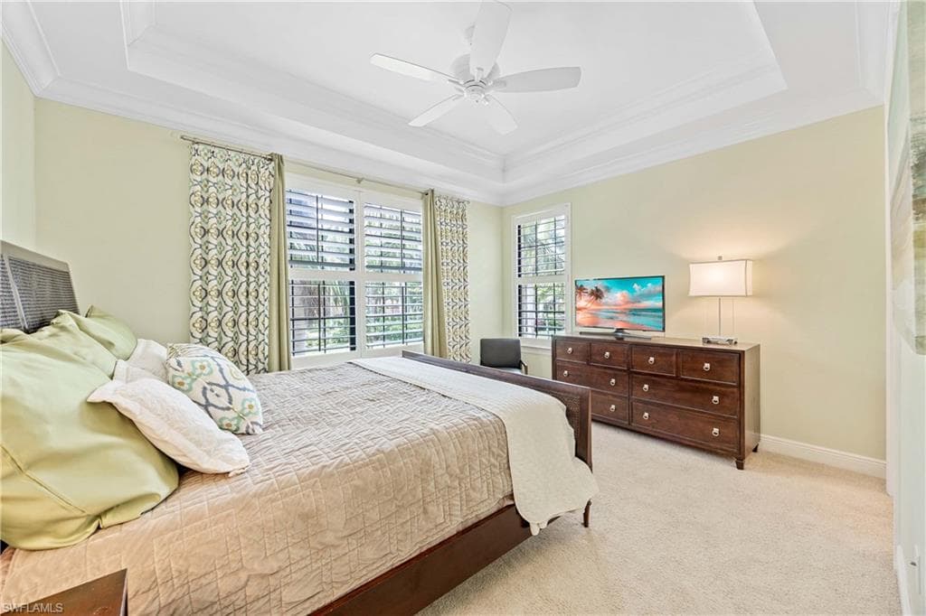 2745 Tiburon Blvd E 102, Naples, FL 34109-25