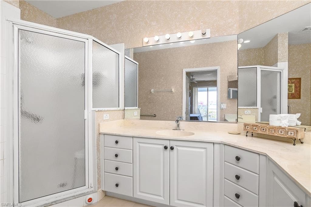 5896 Three Iron Dr 1701, Naples, FL 34110-25