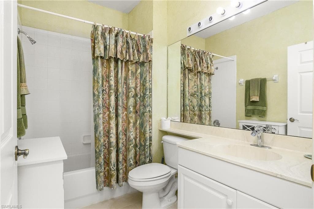 5896 Three Iron Dr 1701, Naples, FL 34110-27