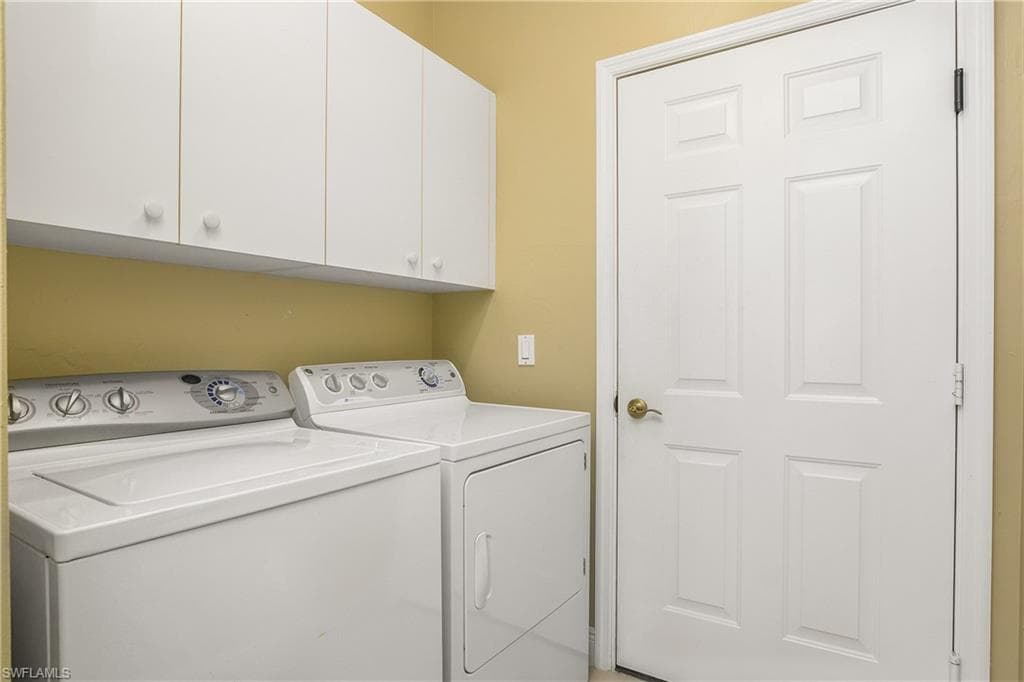 5896 Three Iron Dr 1701, Naples, FL 34110-28