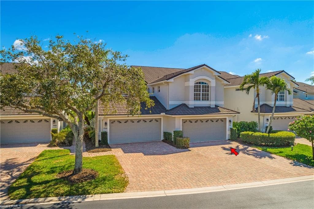5896 Three Iron Dr 1701, Naples, FL 34110-2