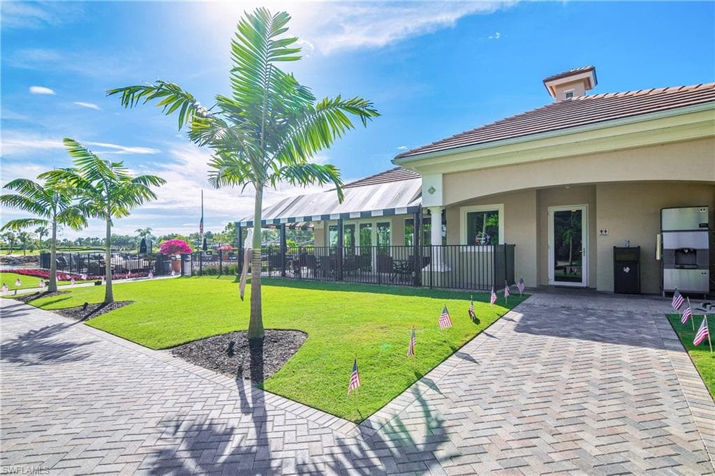 5896 Three Iron Dr 1701, Naples, FL 34110-40