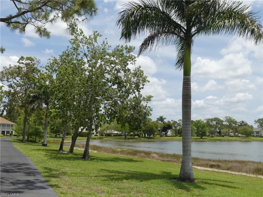 1704 Kings Lake Blvd 105, Naples, FL 34112-10