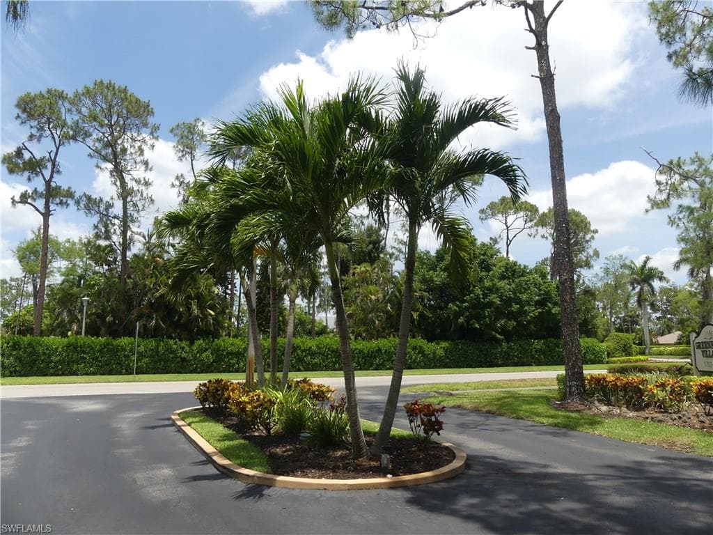 1704 Kings Lake Blvd 105, Naples, FL 34112-25
