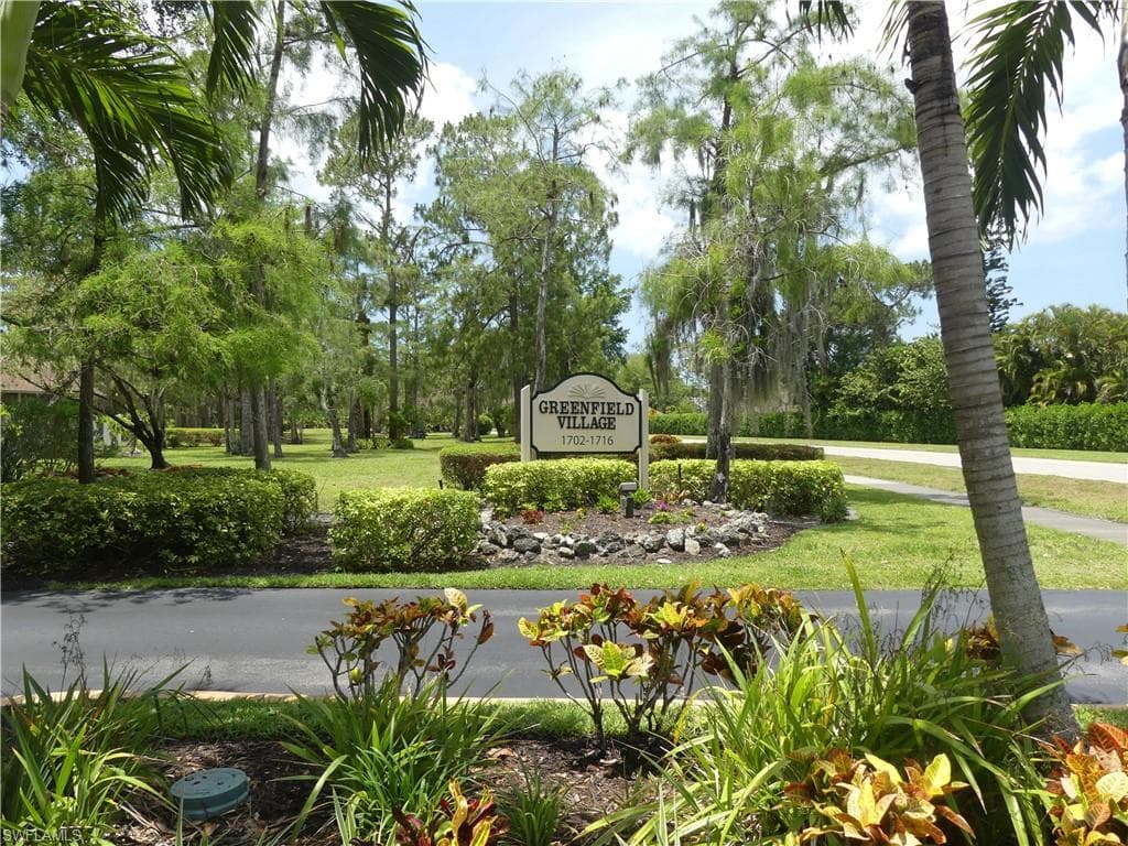 1704 Kings Lake Blvd 105, Naples, FL 34112-26