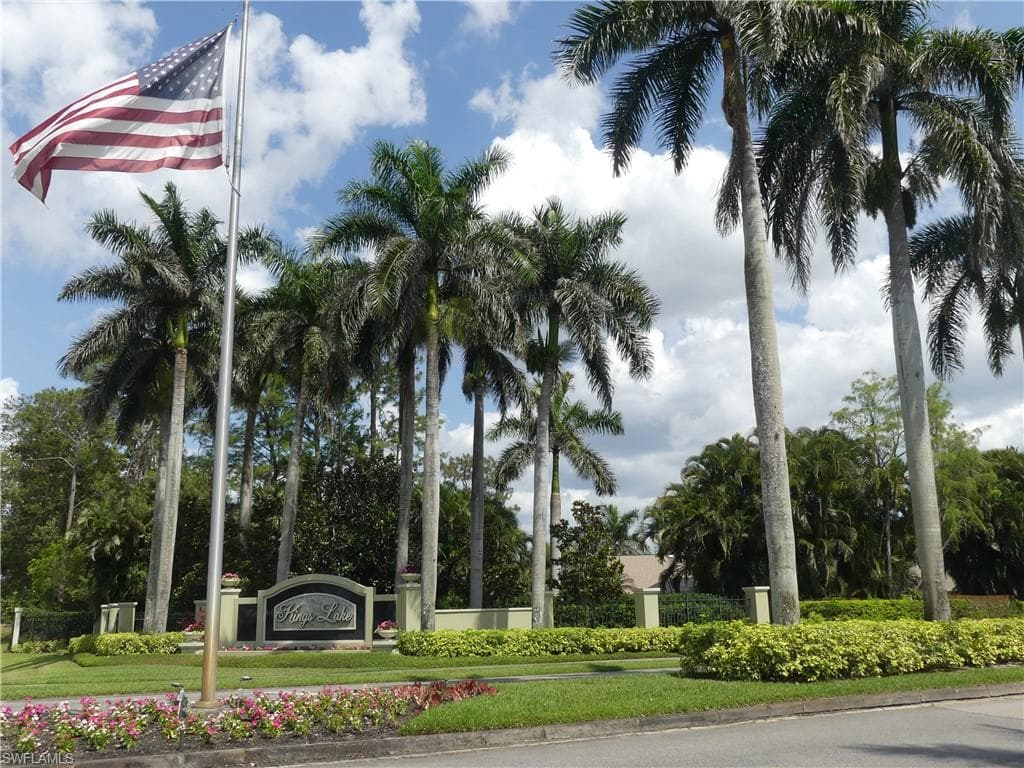 1704 Kings Lake Blvd 105, Naples, FL 34112-33
