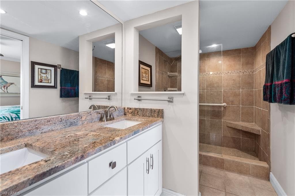 822 48th Ter 102, Cape Coral, FL 33914-12
