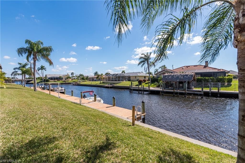 822 48th Ter 102, Cape Coral, FL 33914-19