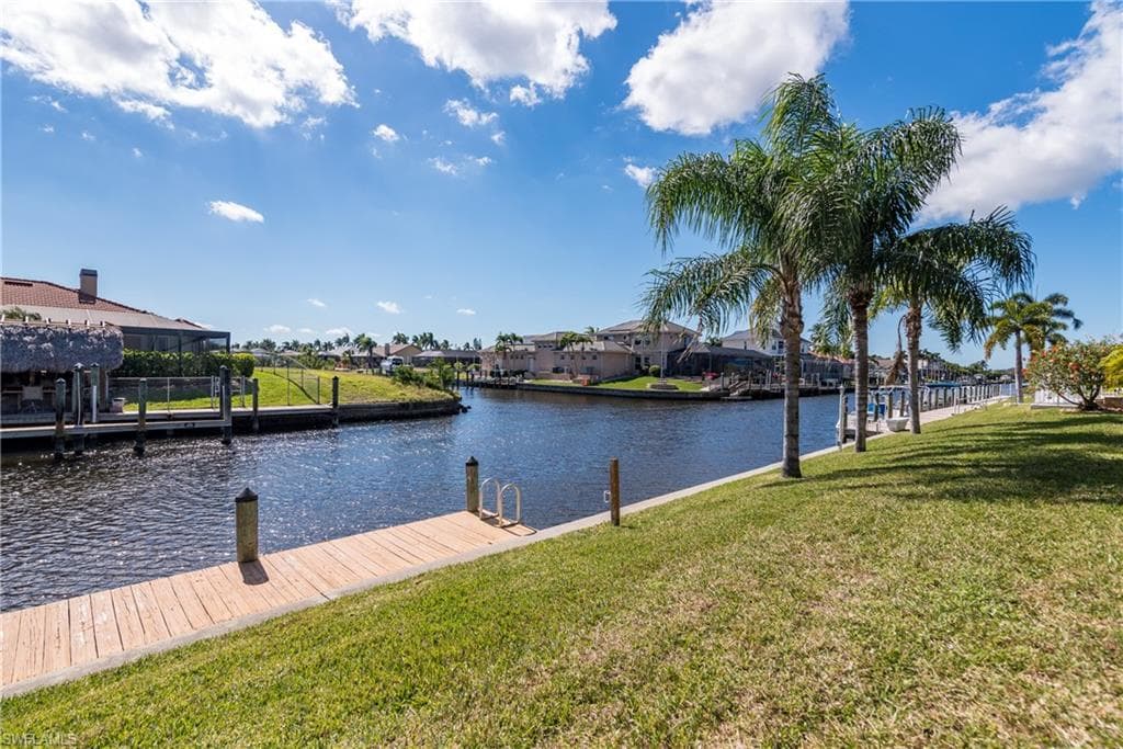 822 48th Ter 102, Cape Coral, FL 33914-20
