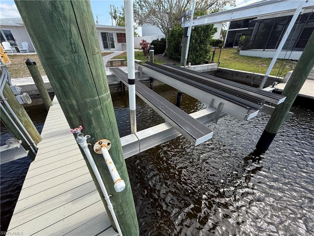 1730 Bikini Ct, Cape Coral, FL 33904-9