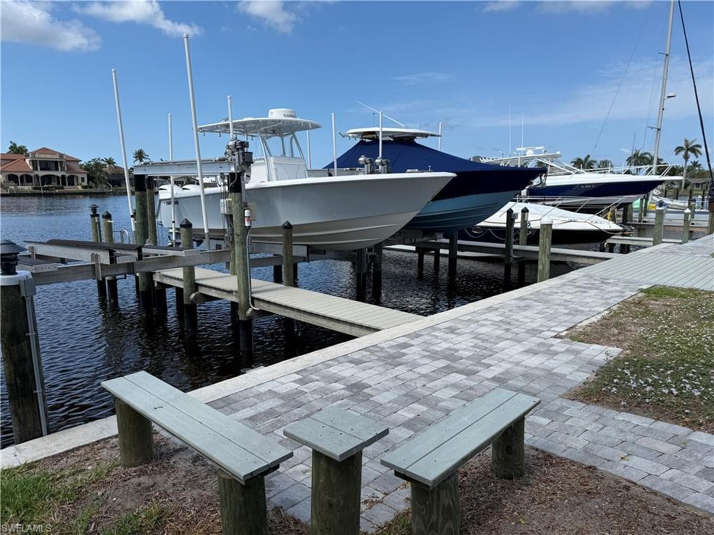 1730 Bikini Ct, Cape Coral, FL 33904-1