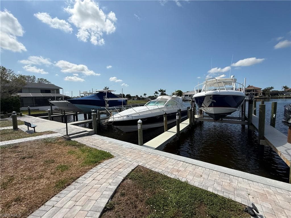 1730 Bikini Ct, Cape Coral, FL 33904-3