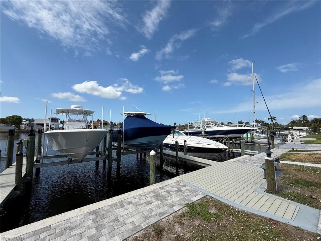 1730 Bikini Ct, Cape Coral, FL 33904-4