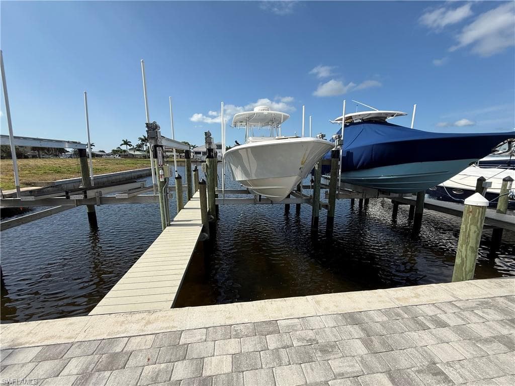 1730 Bikini Ct, Cape Coral, FL 33904-6