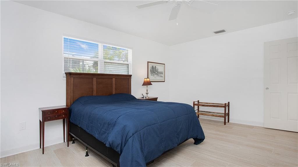 767 Glendale Ave, Naples, FL 34110-15