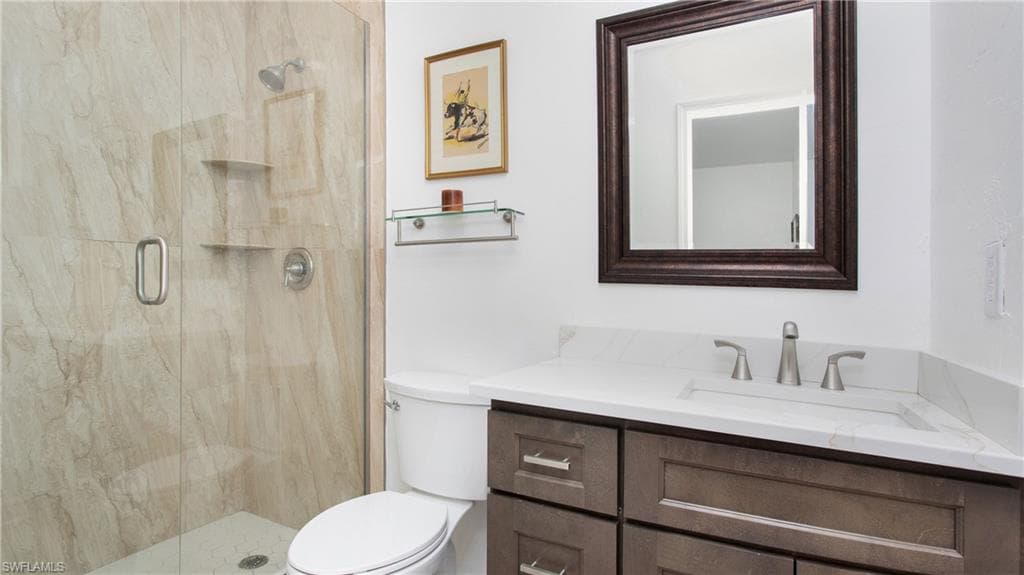767 Glendale Ave, Naples, FL 34110-16