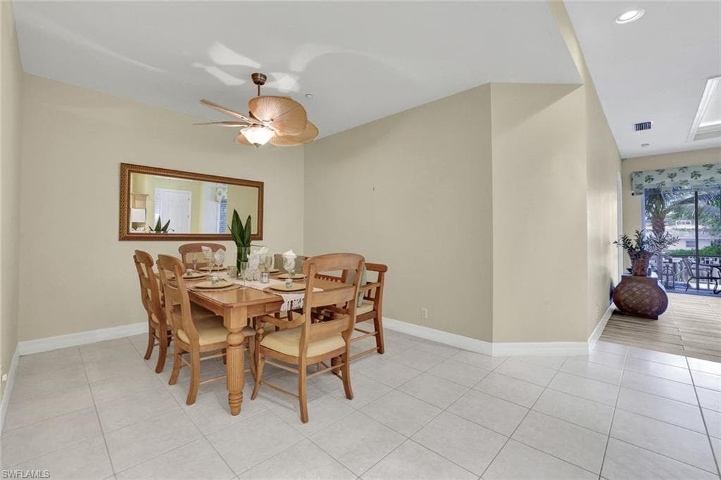 1485 Chesapeake Ave, Naples, FL 34102-11