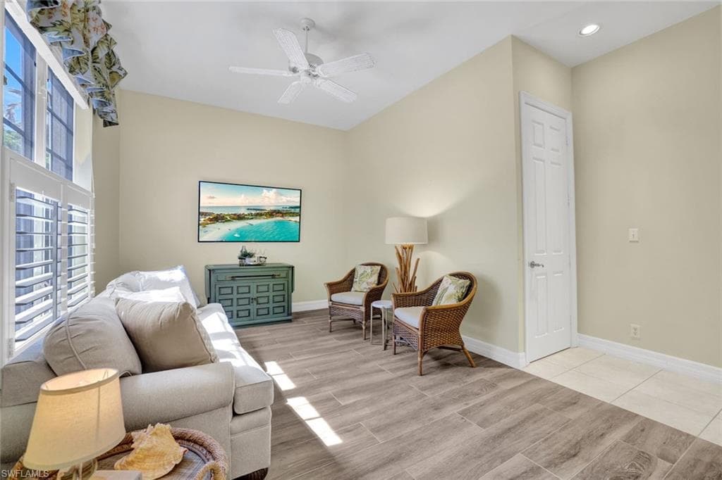 1485 Chesapeake Ave, Naples, FL 34102-16