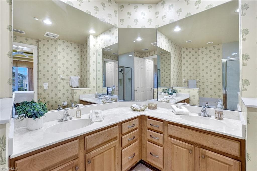 1485 Chesapeake Ave, Naples, FL 34102-21