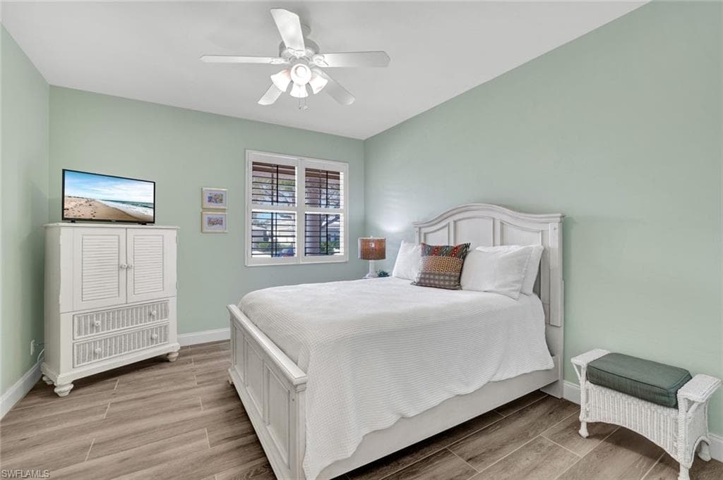 1485 Chesapeake Ave, Naples, FL 34102-22