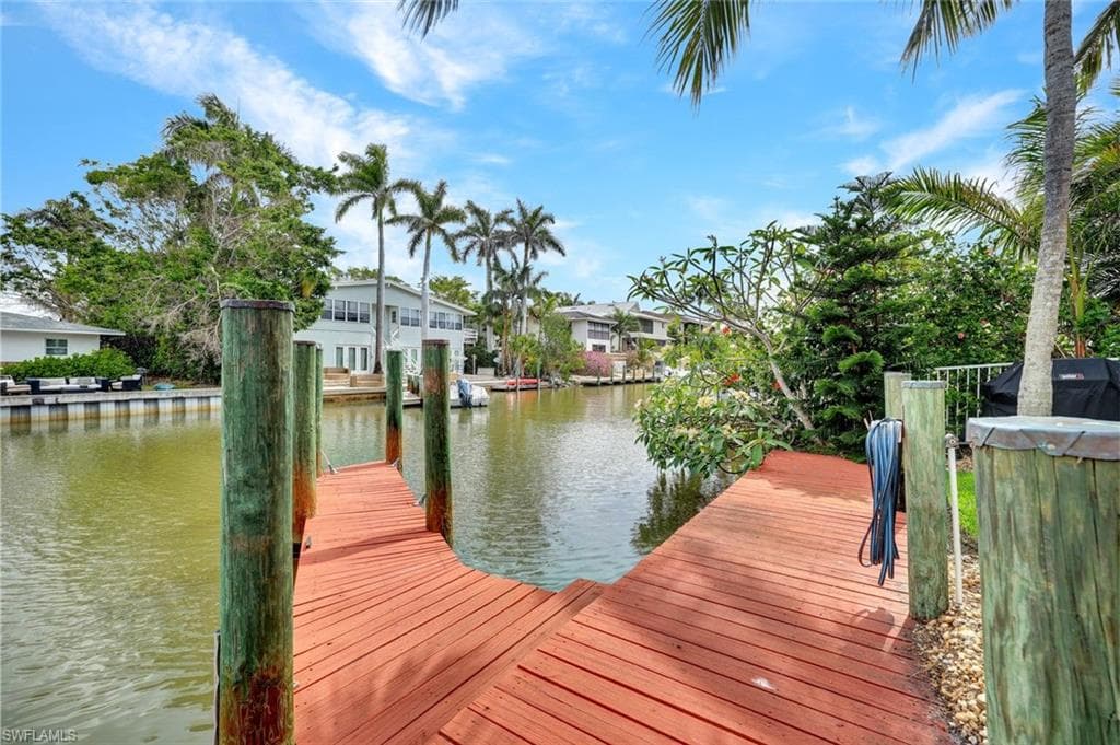 1485 Chesapeake Ave, Naples, FL 34102-29