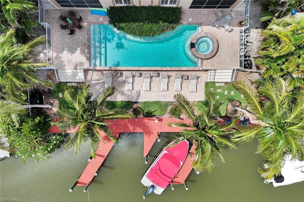 1485 Chesapeake Ave, Naples, FL 34102-31