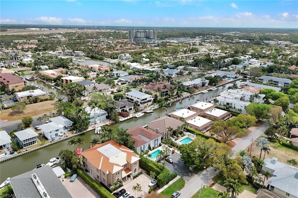 1485 Chesapeake Ave, Naples, FL 34102-36