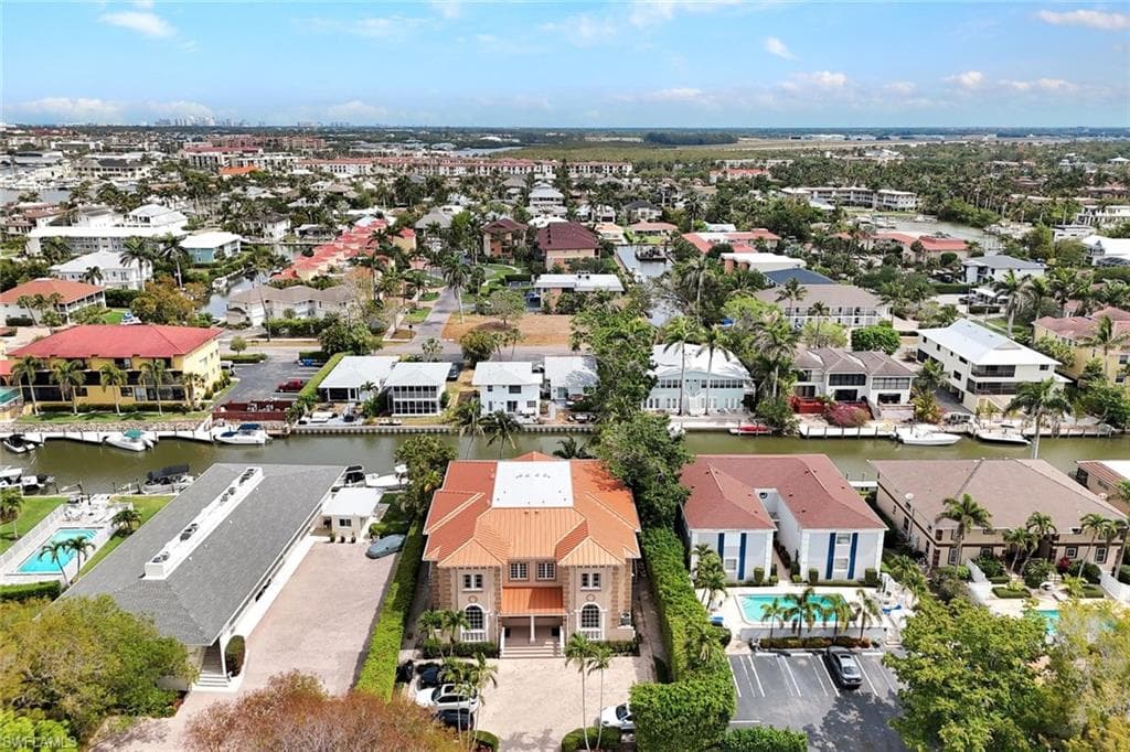 1485 Chesapeake Ave, Naples, FL 34102-39
