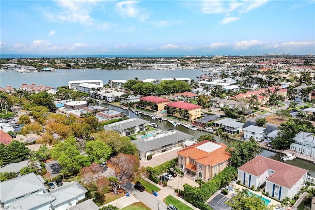 1485 Chesapeake Ave, Naples, FL 34102-4
