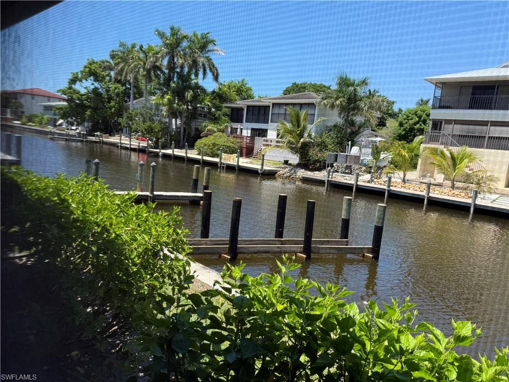 1523 Chesapeake Ave B4, Naples, FL 34102-11