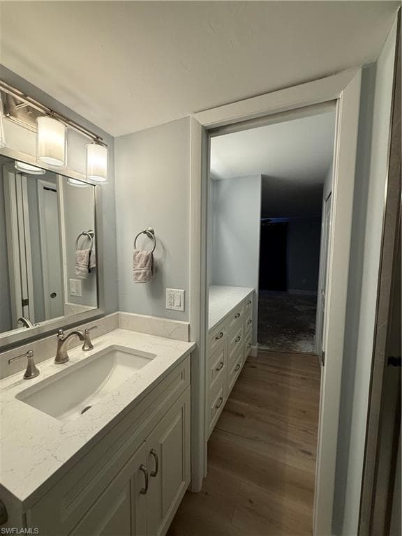1523 Chesapeake Ave B4, Naples, FL 34102-23