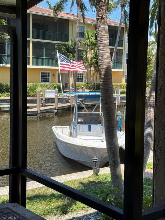 1523 Chesapeake Ave B4, Naples, FL 34102-34