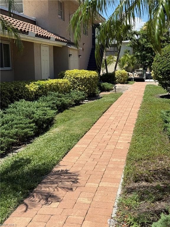 1523 Chesapeake Ave B4, Naples, FL 34102-40
