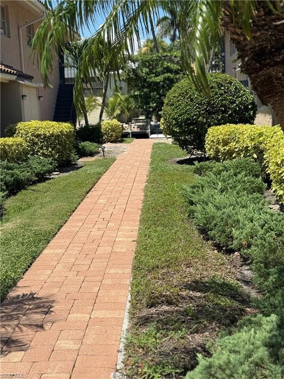 1523 Chesapeake Ave B4, Naples, FL 34102-41