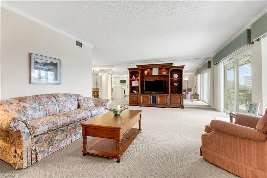 3399 Gulf Shore Blvd N 303, Naples, FL 34103-14