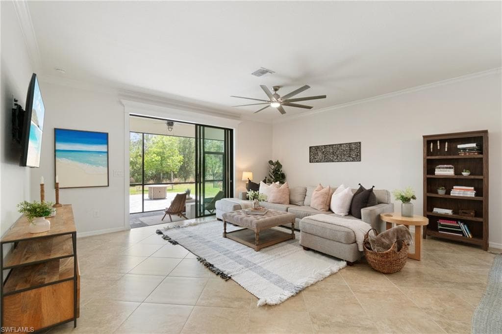 9519 Foxglove Ln, Naples, FL 34120-17