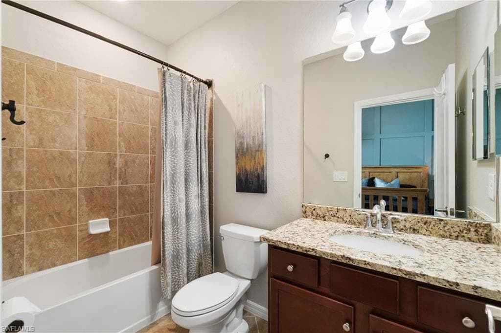 9519 Foxglove Ln, Naples, FL 34120-25