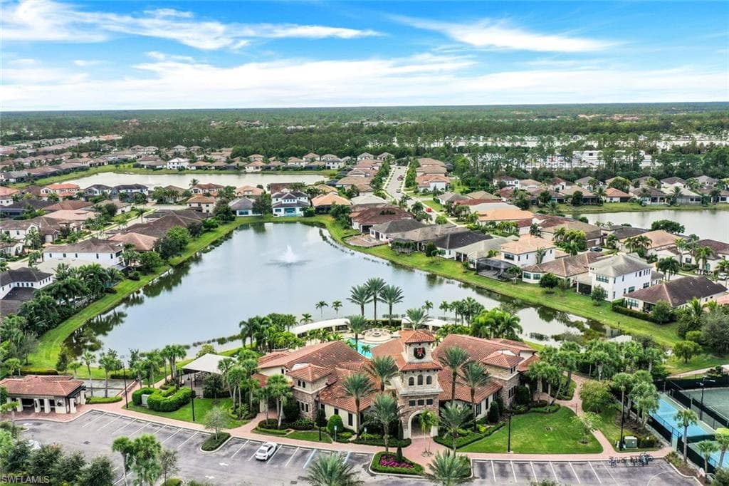 9519 Foxglove Ln, Naples, FL 34120-42